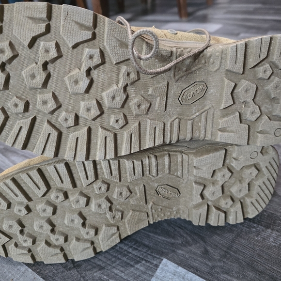 Men's Danner Work Boots, Size 12 - Picture 4 of 8